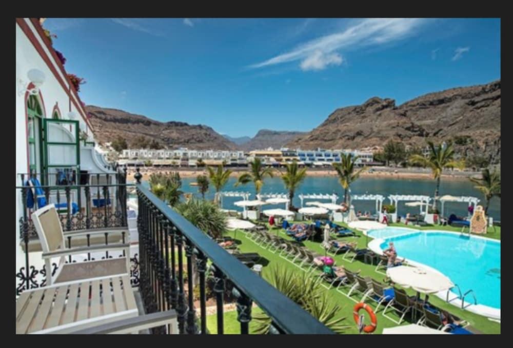Livvo Hotel
